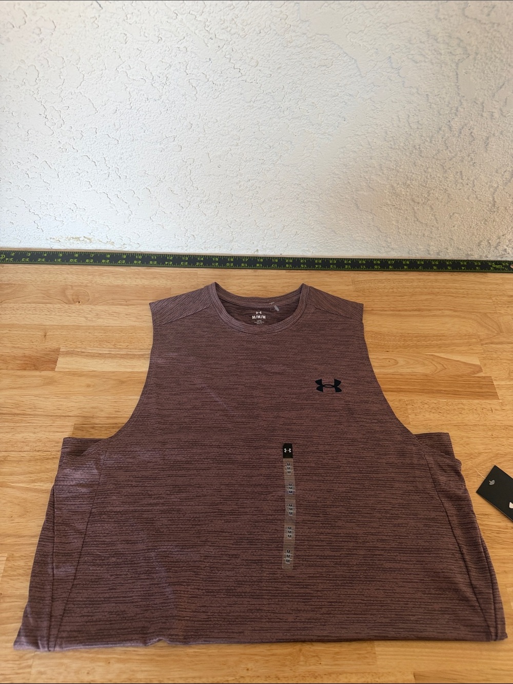 Under Armour Men’s Sleeveless Performance Tank - Maroon Heather